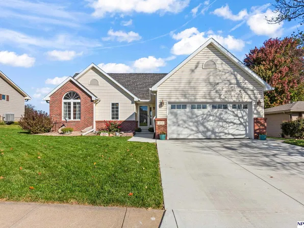 2708 Sunrise Dr, Blair, NE 68008