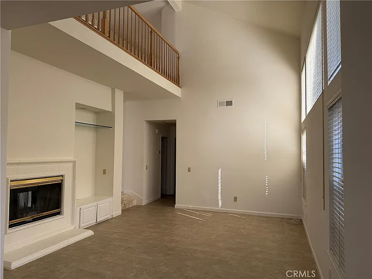 24962 Barclay Ln — Photo 4