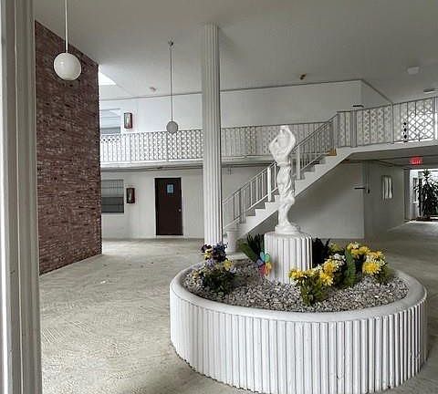 2nd image of 6503 Winfield Boulevard #221-D
