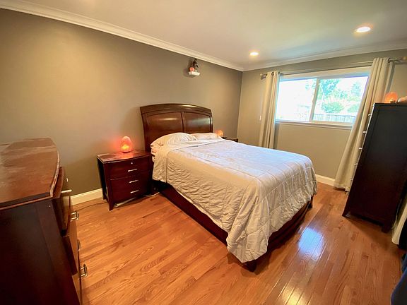5th image of 602 Ruby St