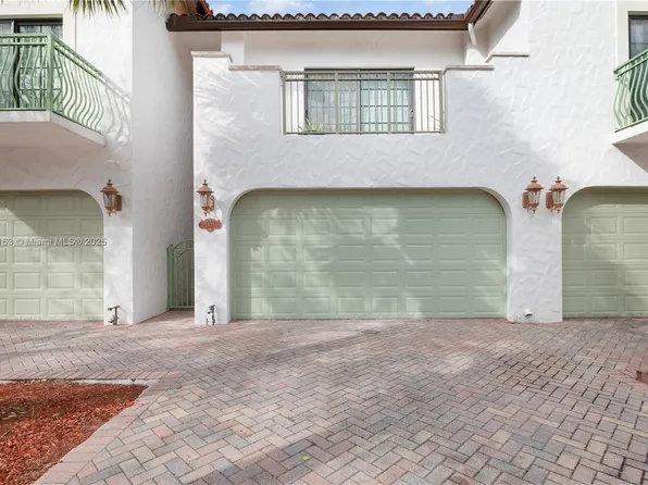 2837 Hidden Harbour Ct, Fort Lauderdale, FL 33312