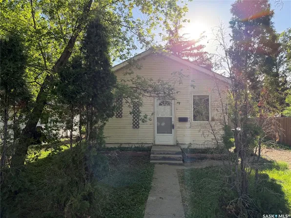 308 1st STREET E, Delisle, SK S0L 0P0