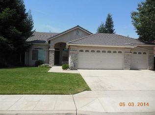 42 N Helm Ave, Clovis, CA 93612