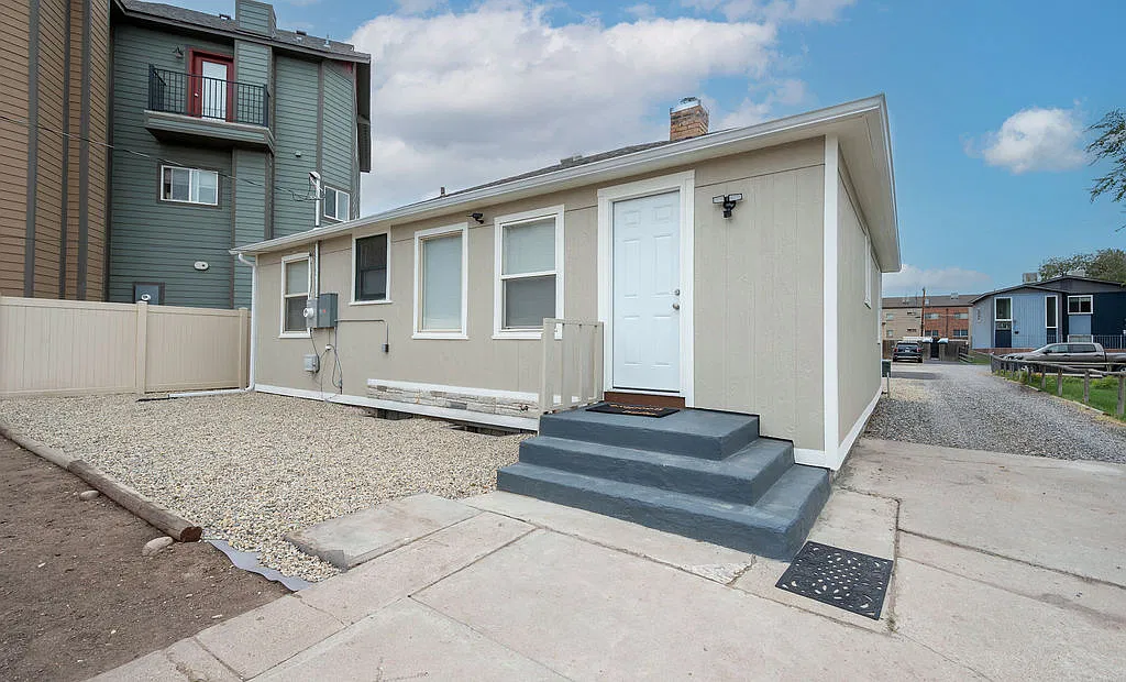 2 bed, 1440 sqft, $1,800 — Photo 4