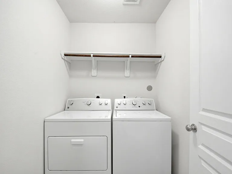 12318 Skyview Manor Dr — Photo 39