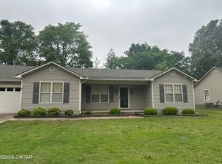 1095 Taylor Ln, Newbern, TN 38059
