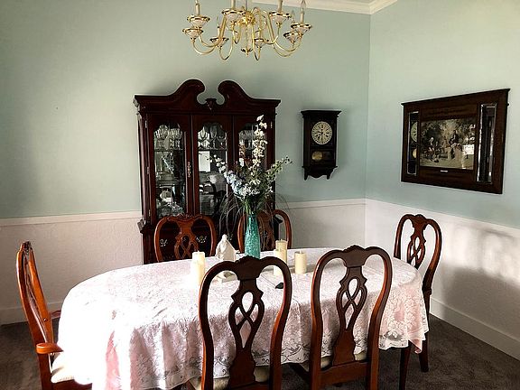 Formal Dining Room 2