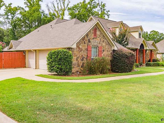 2nd image of 21762 Oak Leaf Ln