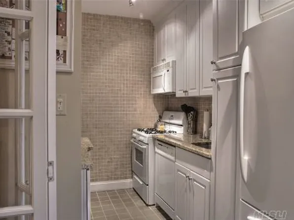 77-34 113th Street image 1 of 9