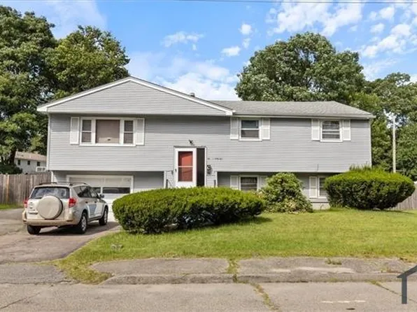 1 Fernandez Cir, Randolph, MA 02368