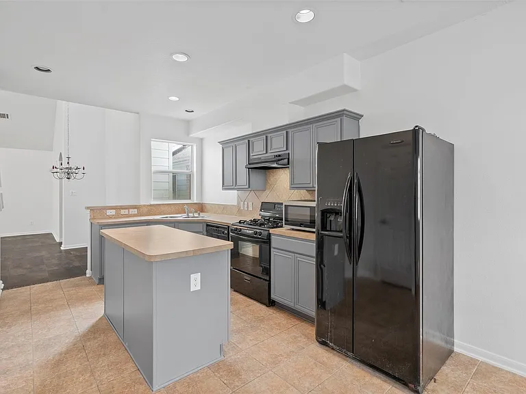 13223 Southpoint Ln — Photo 10