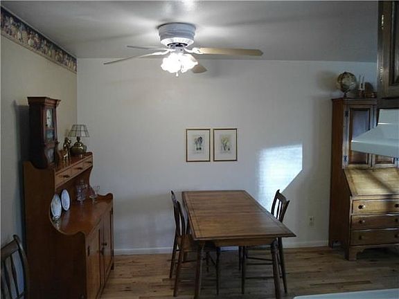3rd image of 1270 N Marion St APT 309