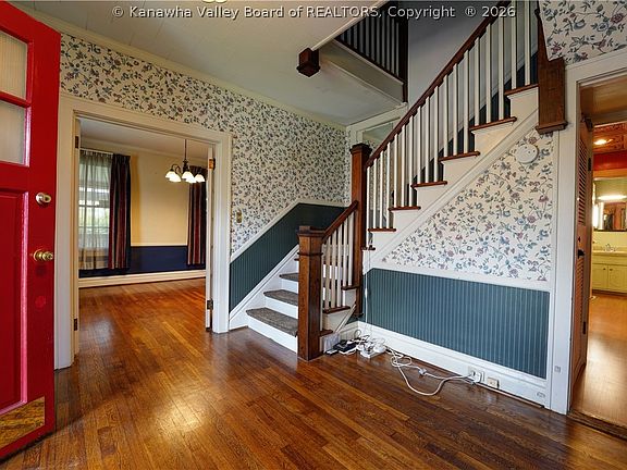 3rd image of 305 Swarthmore Ave