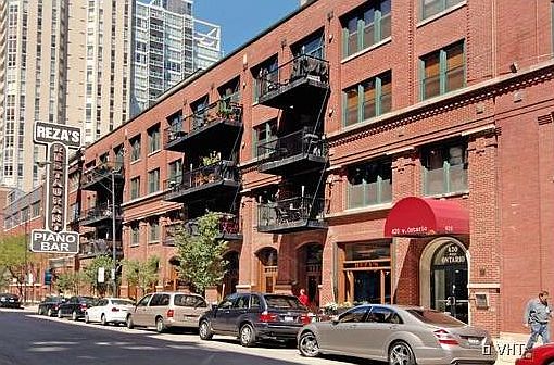 1st image of 420 W Ontario St APT 403