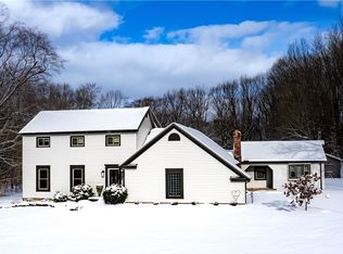 8055 Memory Ln, Canfield, OH 44406