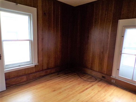5th image of 116 Ruskin Ave