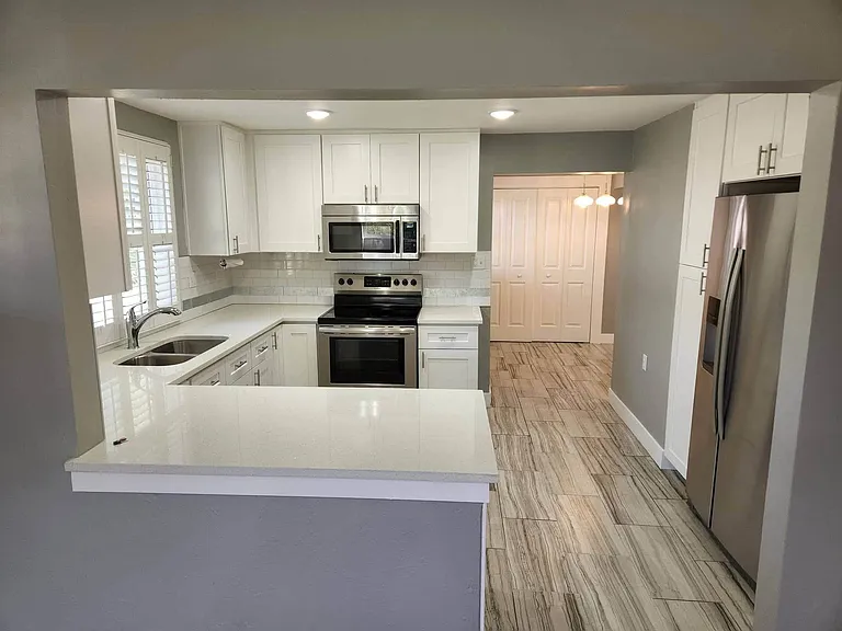 3020 N Fillmore St — Photo 3