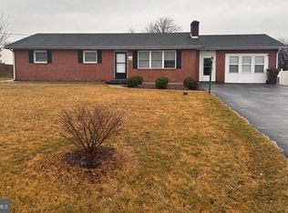 1939 Wayne Rd, Chambersburg, PA 17202