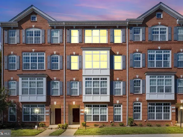 22637 Settlers Trail Ter, Ashburn, VA 20148