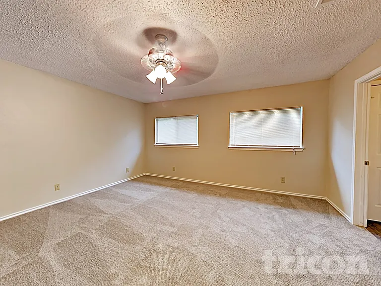 8055 Chestnut Cedar Dr — Photo 7