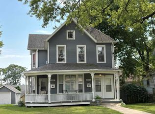 849 1/2 W Lincoln Blvd, Freeport, IL 61032