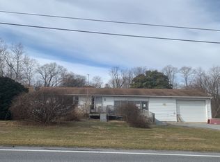 4021 Sycamore Grove Rd, Chambersburg, PA 17202