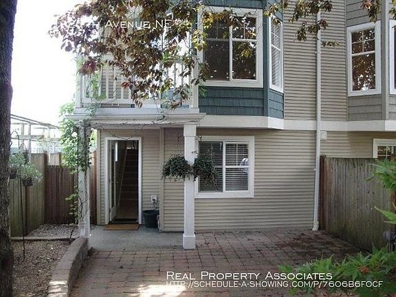 2nd image of 12541 27th Ave NE