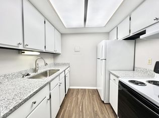 1810 Greenway Cross #11286393, Madison, WI 53713