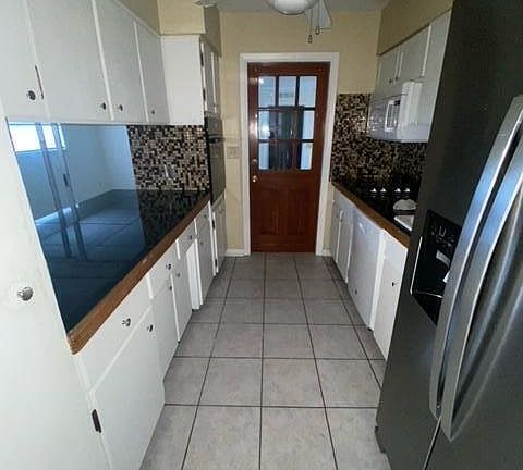 5th image of 410 Camellia Ave