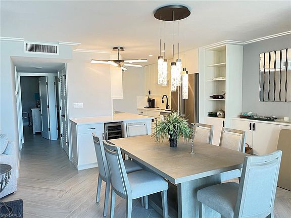 4th image of 333 Harbour Dr APT 106