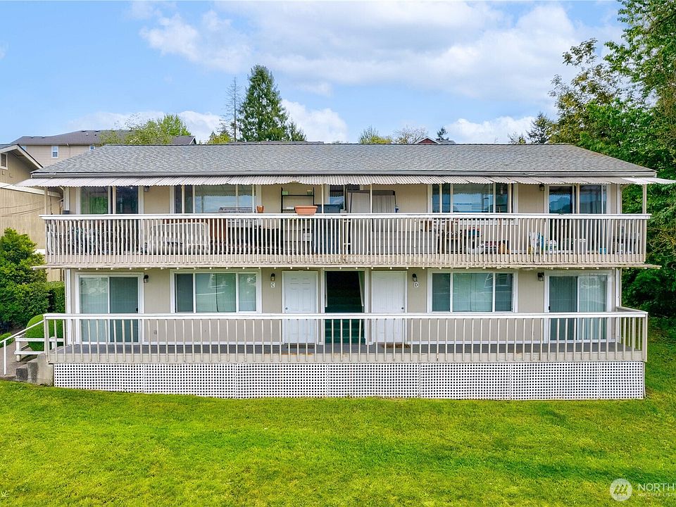 1st image of 15910 1st Avenue NE