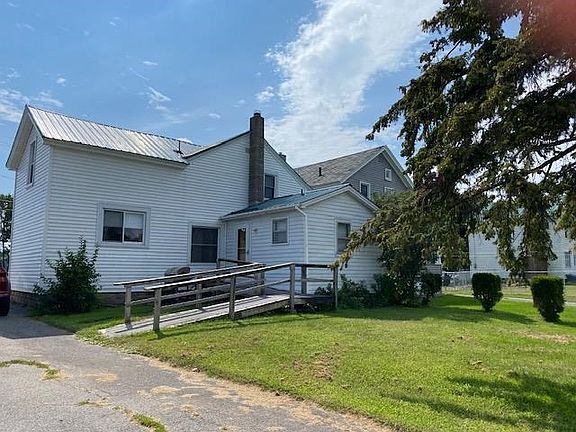 2nd image of 626 Canton St