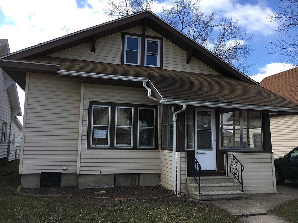 1st image of 125 E 8th St