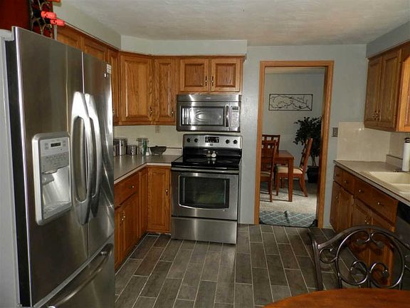 3rd image of 2154 Wilshire Dr
