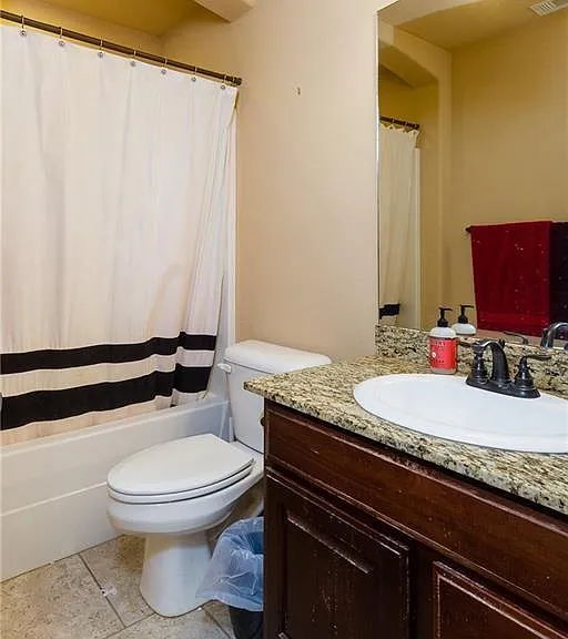 2657 N Valencia Ave — Photo 12