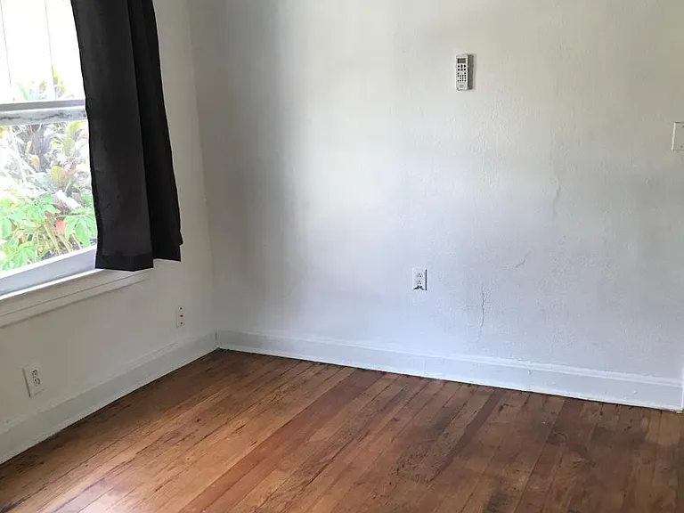 117 Annie St #B — Photo 2