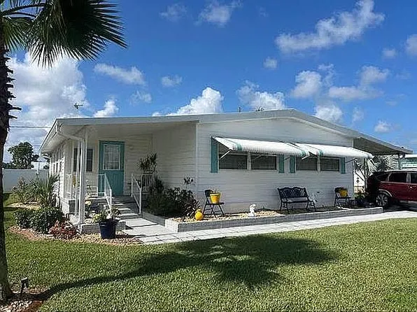 2111 Whispering Pines Dr, Sebring, FL 33872