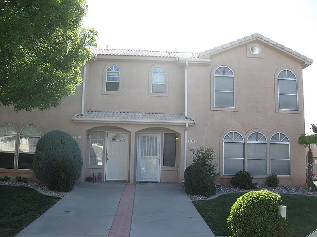 1104 N 1620 W