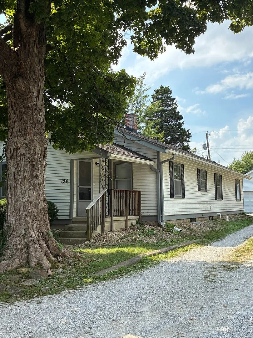 3 bedroom, 2 bath Home: Available August 2027! — Photo 2