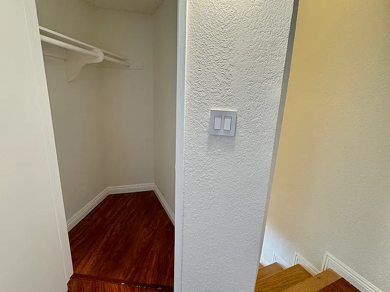 1523 E Windsor Rd #105B — Photo 14