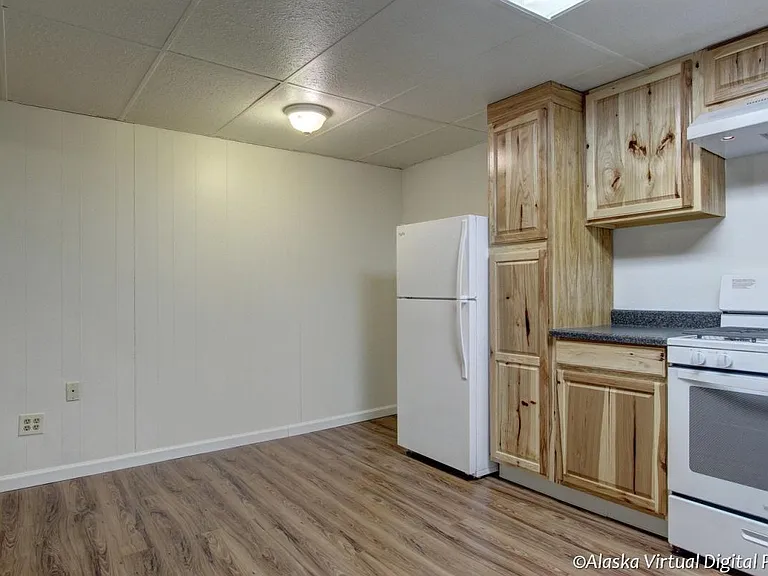3940 Lynn Dr #4 — Photo 9