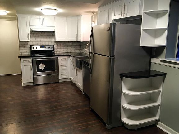 3rd image of 5515 8th Ave NW