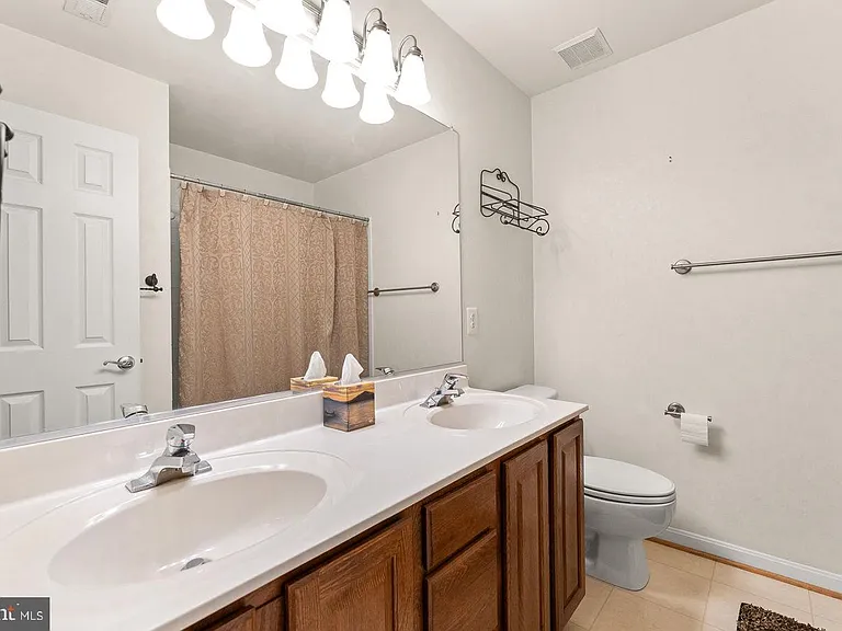 17277 Kettlebrook Lndg — Photo 37