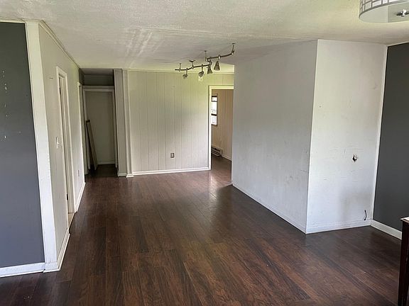 Looking from kitchen back towards bedrooms