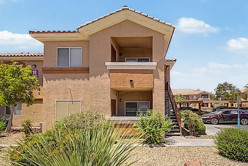 1050 E Cactus Ave Photo 1