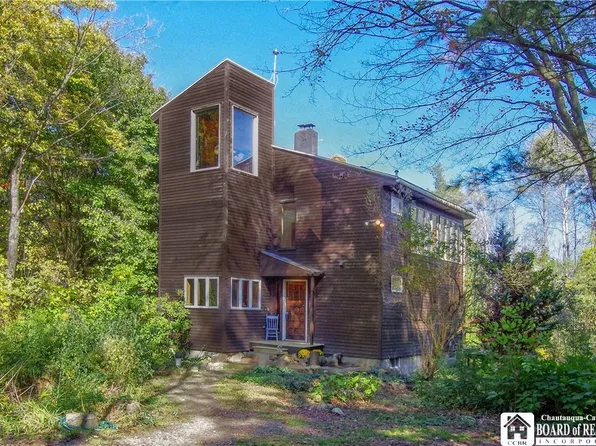 3714 Mead Rd, Jamestown, NY 14701