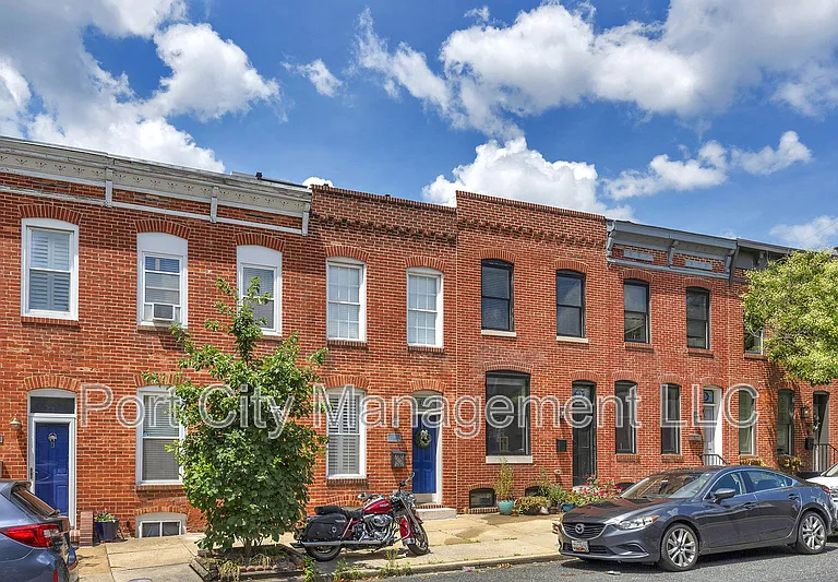 710 S East Ave — Photo 2