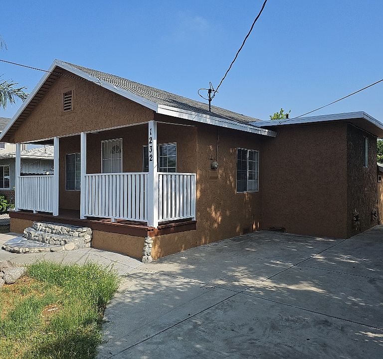 Front Yard_Exterior_1 (2)_06302023