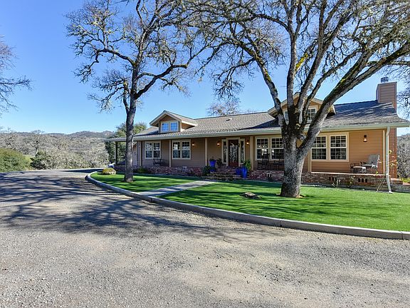 4th image of 4090 Deerwood Dr
