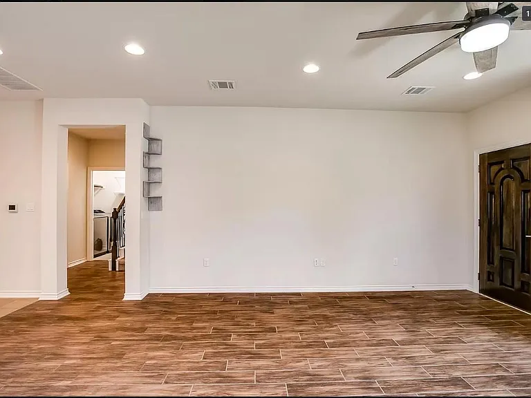 14215 McCoy Loop — Photo 8